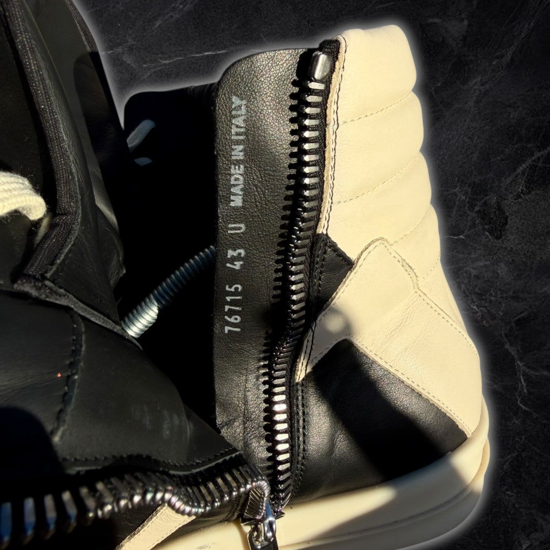 2025 Rick Owens Geo-Baskets (black/milk)