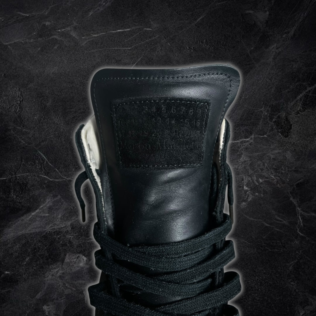 Maison Margiela high top gat (black)