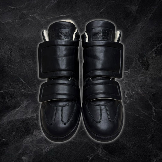 Maison Margiela Clinic high top sneakers (black)