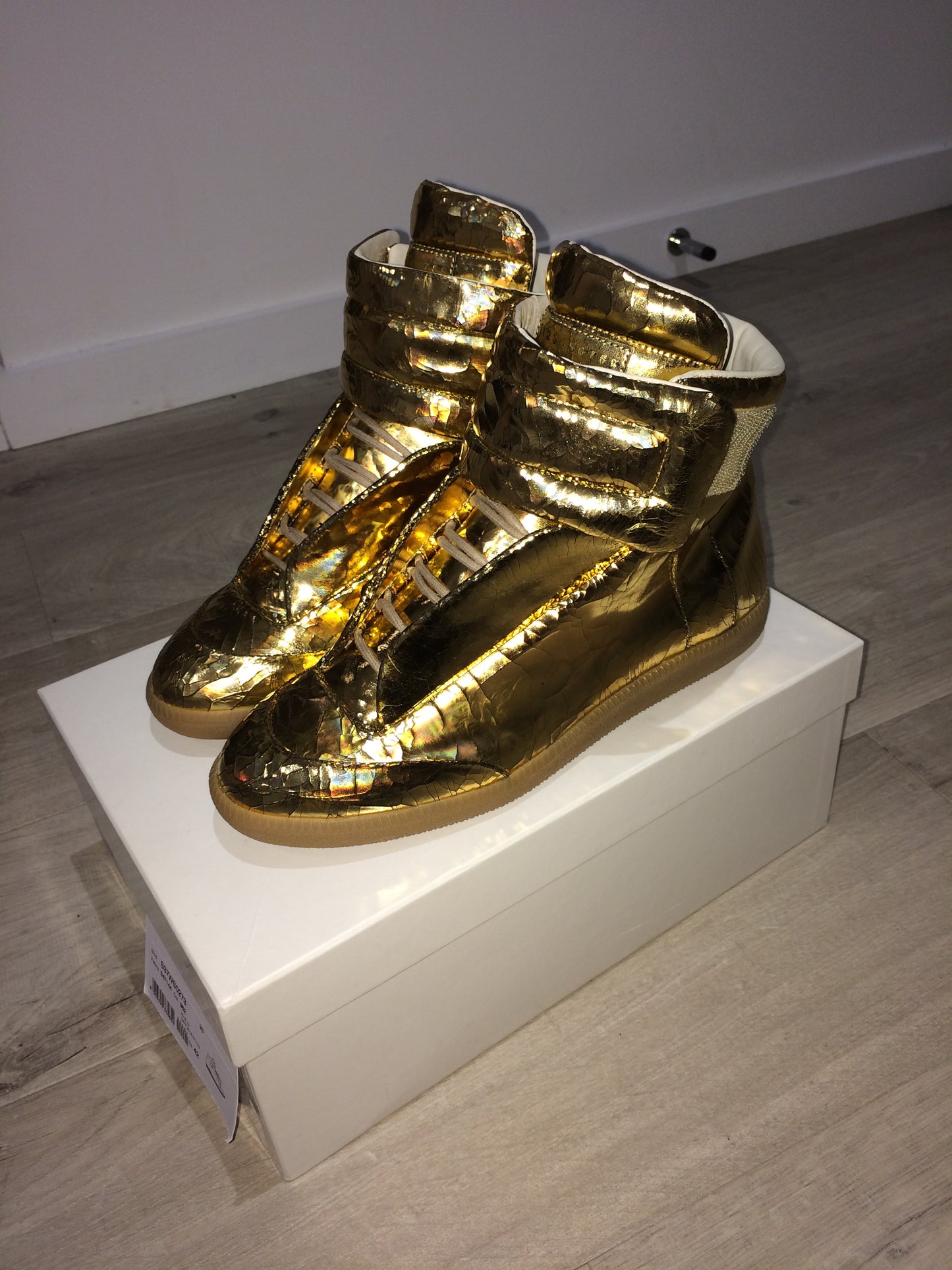 (INTEREST CHECK) 2016 Maison Margiela Future “cracked leather” high tops (Gold)