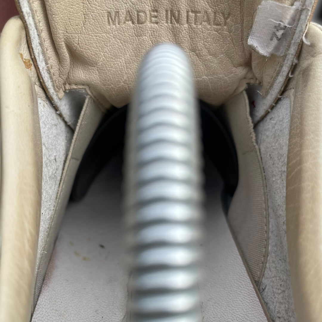 Maison Margiela Gat (metallic gold)