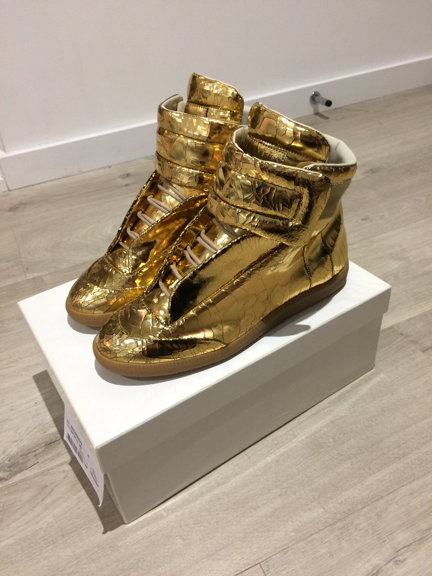 (INTEREST CHECK) 2016 Maison Margiela Future “cracked leather” high tops (Gold)
